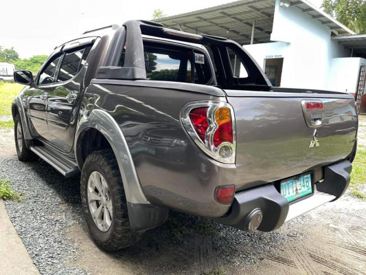 Toyota INNOVA  2013 V Matic Diesel