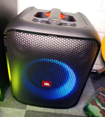 JBL PARTYBOX ENCORE ESSENTIAL (BRANDNEW RUSH!) FOR SALE!