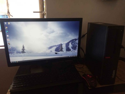 DESKTOP COMPUTER..RYZEN PRO WITH WINDOWS 10 PRO