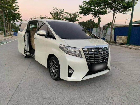 2016 Toyota Alphard