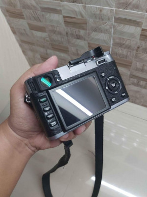 Fujifilm X100
