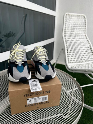 adidas Yeezy Boost 700 Wave Runner