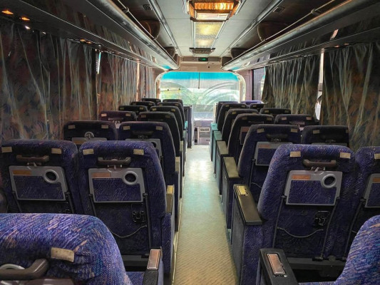 2021 Mitsubishi Expressway bus