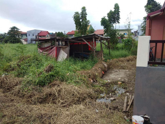 HOSUE AND LOT FOR SALE