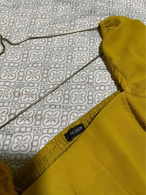 COTTON ON yellow puff sleeves crop top