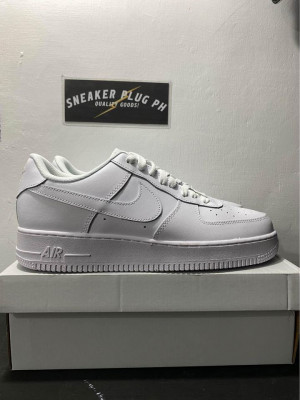 AIR FORCE 1 TRIPLE WHITE