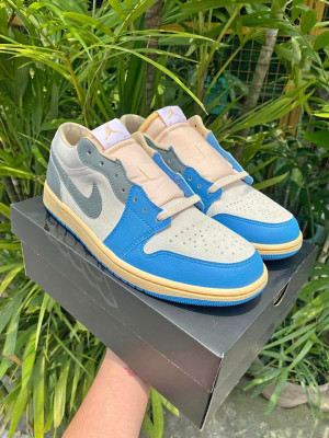 Jordan 1 Low “Tokyo 96 Vintage UNC”