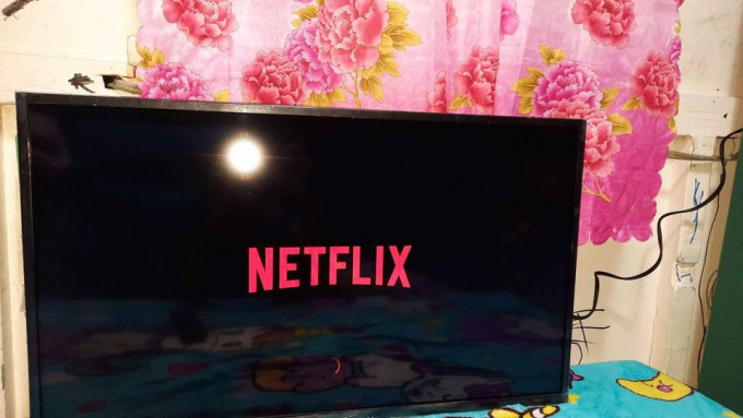 Devant 32" smart tv fs