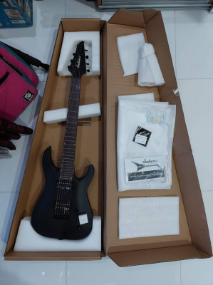 JS22-7 Jackson 7-String Dinky™ Guitar