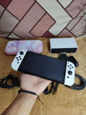 Nintendo Switch Oled (White) 🔴FOR SALE