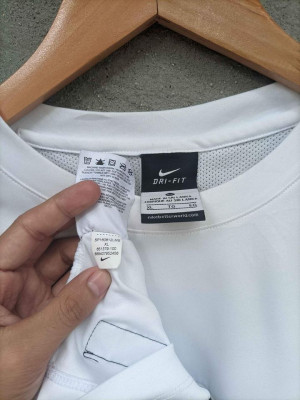 Nike Drifit T shirt XL on tag Dimes:23×29 Excellent condition