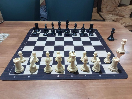 Premium Staunton Chess Set