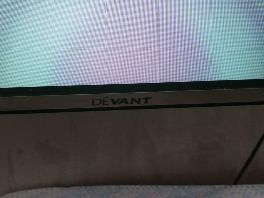 Devant 50inches Smart TV Full HD 3D With Android box