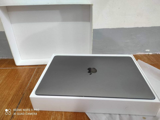 Macbook Pro (13-inch, 2017)