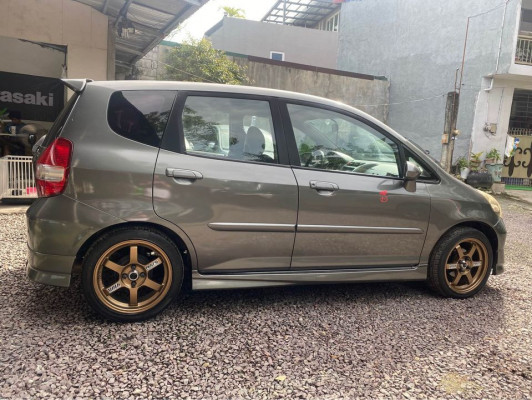 2005 Honda jazz