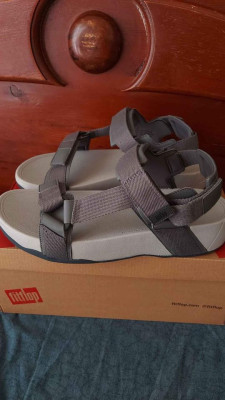 BNEW! Fitflop Sandals
