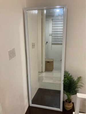 Preloved Standing Mirror - 6x2 ft. (Whole Body)