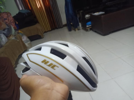 HJC HELMET MEDIUM