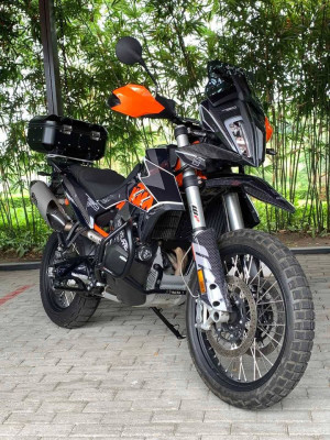 2020 KTM adventure r