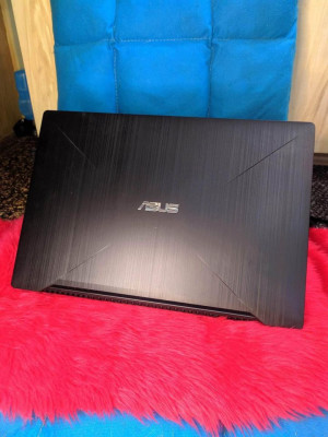 ASUS GAMING LAPTOP i7