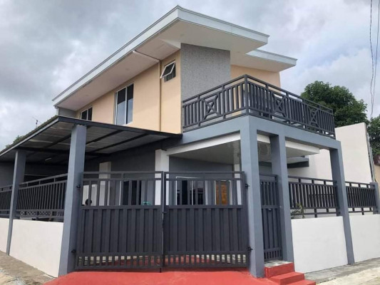 2 storey catalunan pequeño