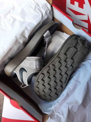 Nike Vista Sandals "Cobblestone"