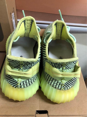 Adidas yeezy 350 yeezreel NR US10