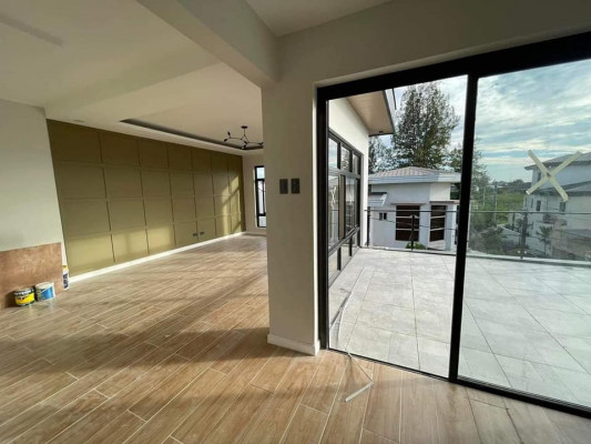 Brandnew house and lot for sale Greenwoods Executive Village