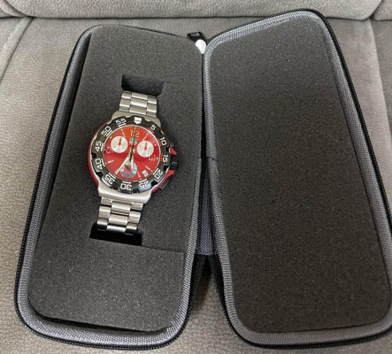Tag heuer f1 red