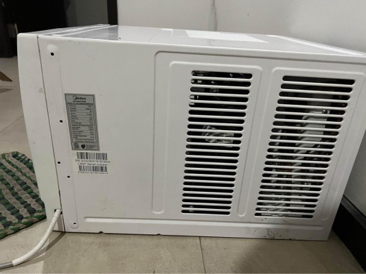 midea 1HP window type aircon