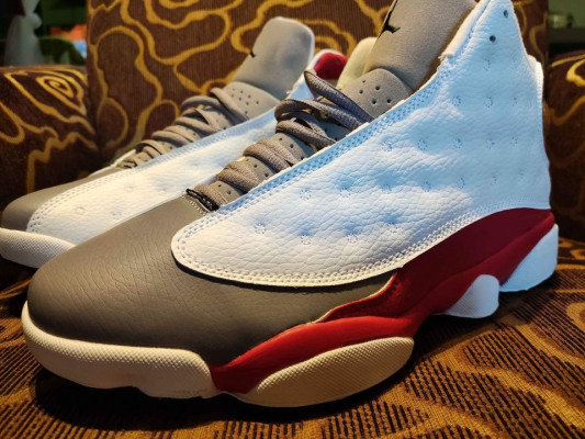Air Jordan 13 Retro Grey Toe