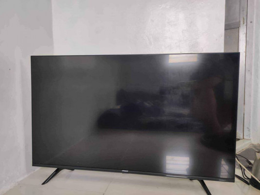 Dévant Smart Tv 43 inches