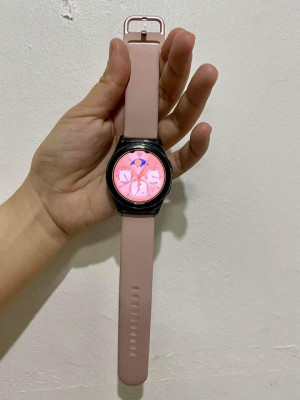 📣 FOR SALE: Pre loved 🌸 SAMSUNG Gear 2 Classic 🌸