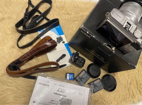 For Sale: Fujifilm XA-3 Mirrorless Vlogging Camera (Silver Argent)