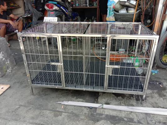 Stainless dog cage