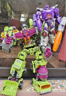 Devastator and Galvatron