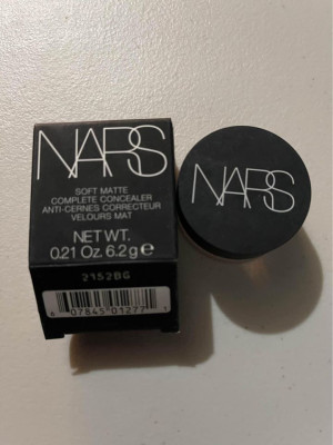 Nars Soft Matte Complete Concealer Shade 2.5 (Creme Brulee)