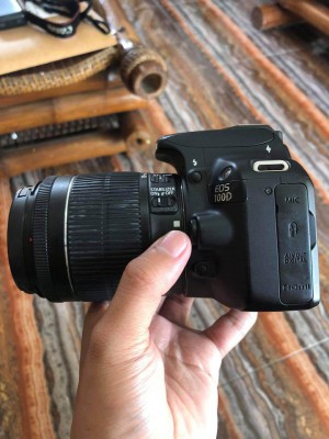 Canon EOS 100D