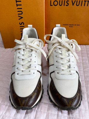 authentic Louis Vuitton shoes