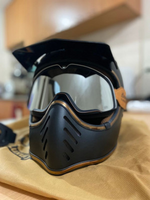 ROYAL HELMET MATTE BLACK