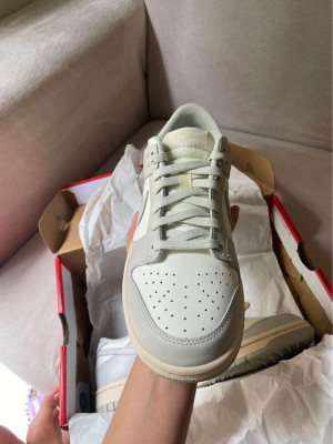 Womens Nike dunk light bone / sail bone