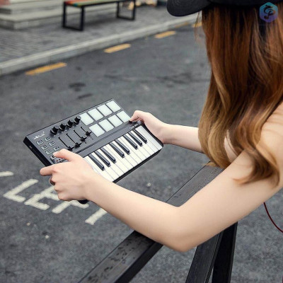 Worlde Panda mini Portable Mini 25-Key USB Keyboard and Drum Pad MIDI Controller