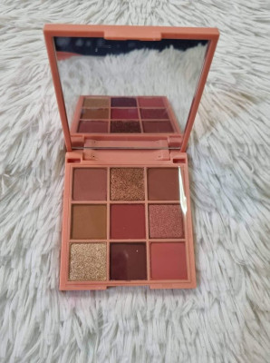 Eyeshadow palette