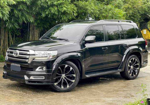 2009 Toyota land cruiser 200