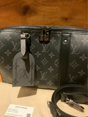 Louis Vuitton Sac City Keepall