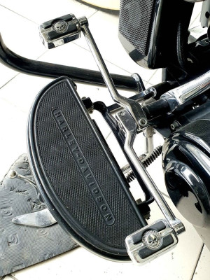 2017 Harley-Davidson softail slim limited edition