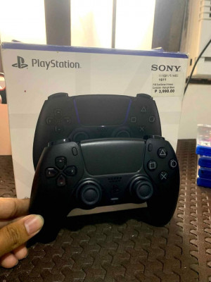 Ps5 controller and game for sale