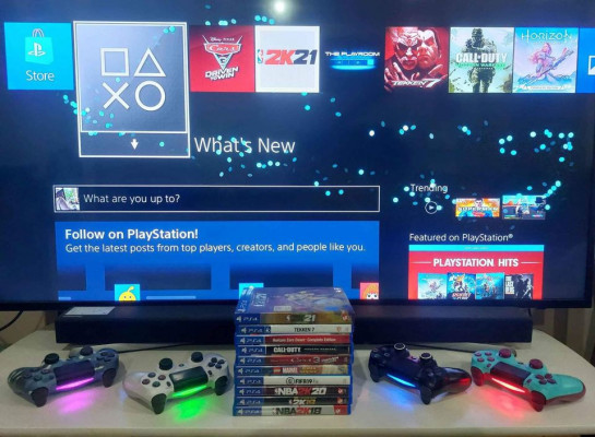 PlayStation 4 Slim 500gb black with Box, Accessories and Freebies