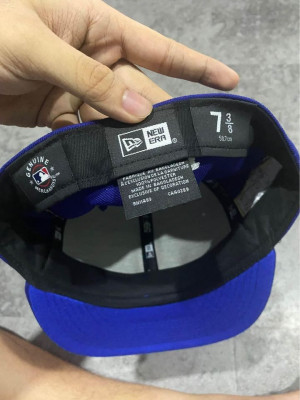 LA BLUE 7 3/8 Close Cap / Fitted Hat