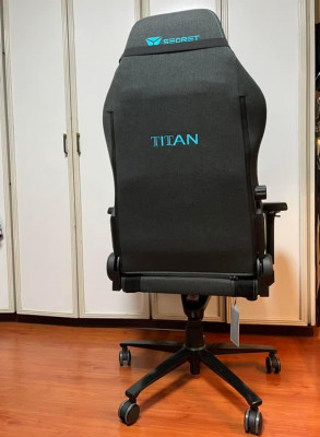Secretlab Titan 2020